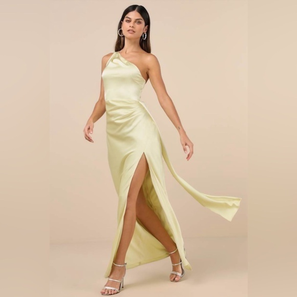 LULU’S SIGNATURE ELEGANCE SATIN ONE SHOULDER MAXO DRESS